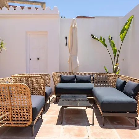 Luxurious Close To Sea&golf Villa Marbella