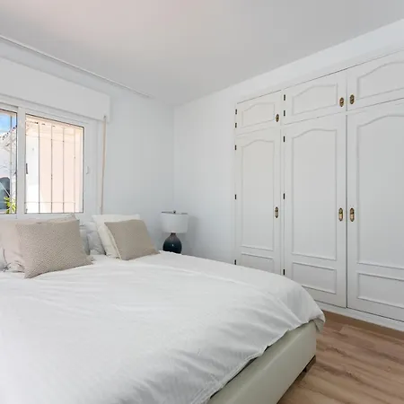 Вилла Luxurious Close To Sea And Golf Марбелья