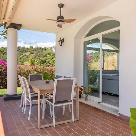 Villa Luxurious Close To Sea&golf